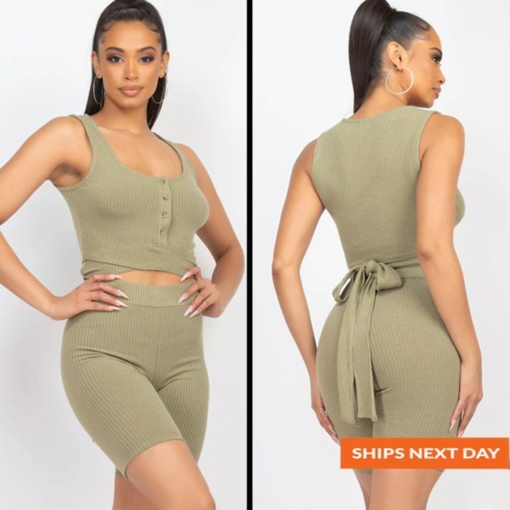 COPY - Buttons Scoop Neck Crop Top & Biker Shorts Set - Sporty Set - Sport Set …